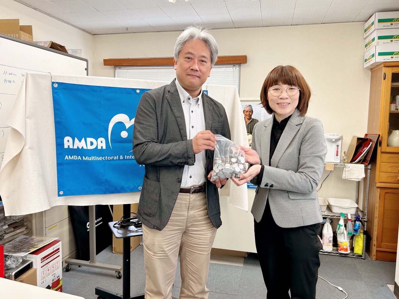 遺品整理で発見した大量の小銭、アムダマインズ様へ寄付しませんか